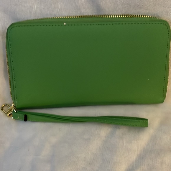 Steve Madden Large Zip Around Lime Green Wallet Great Condition 1 Tiny Peel Mark - Picture 3 of 10